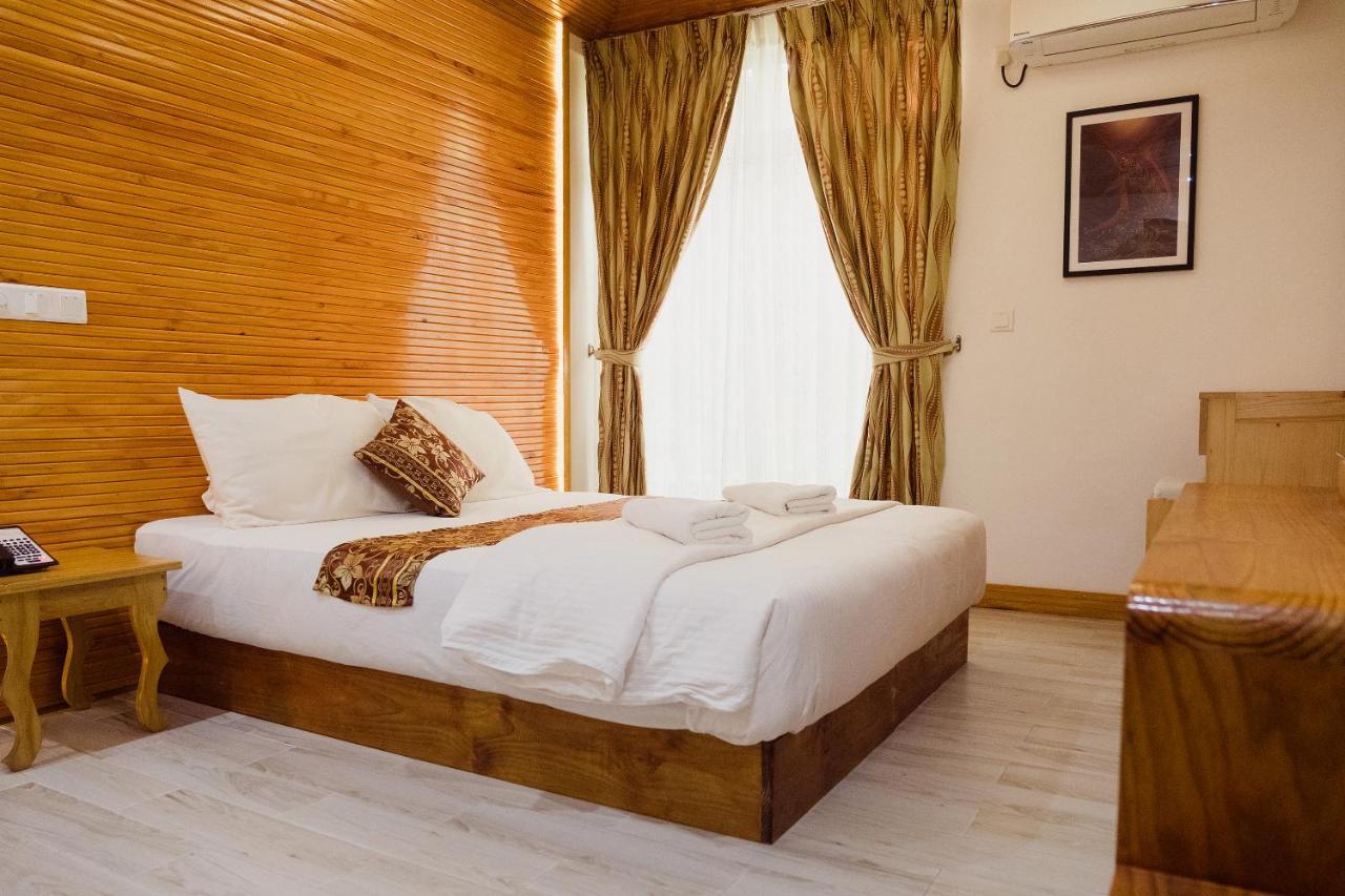Perla Dhangethi Exterior photo