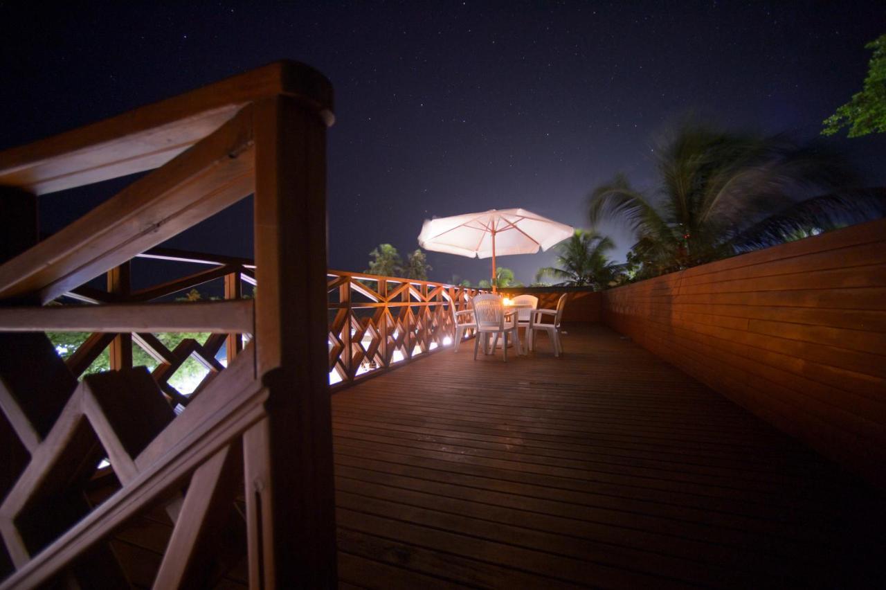 Perla Dhangethi Exterior photo
